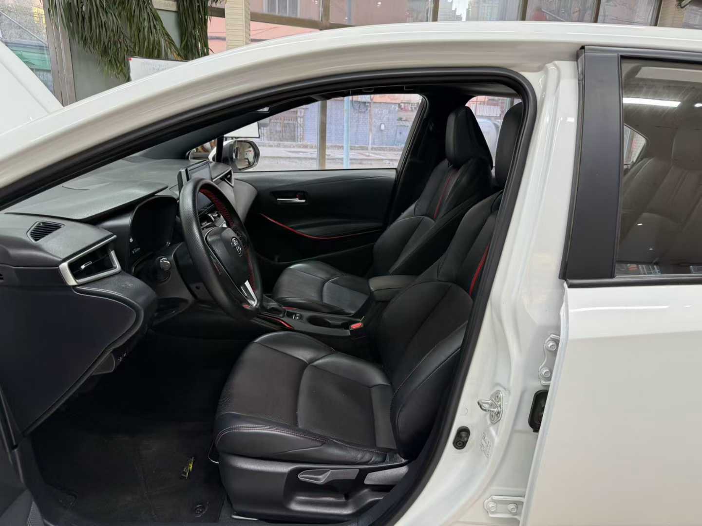 Toyota Levin — задняя часть автомобиля, компактные размеры для городской эксплуатации