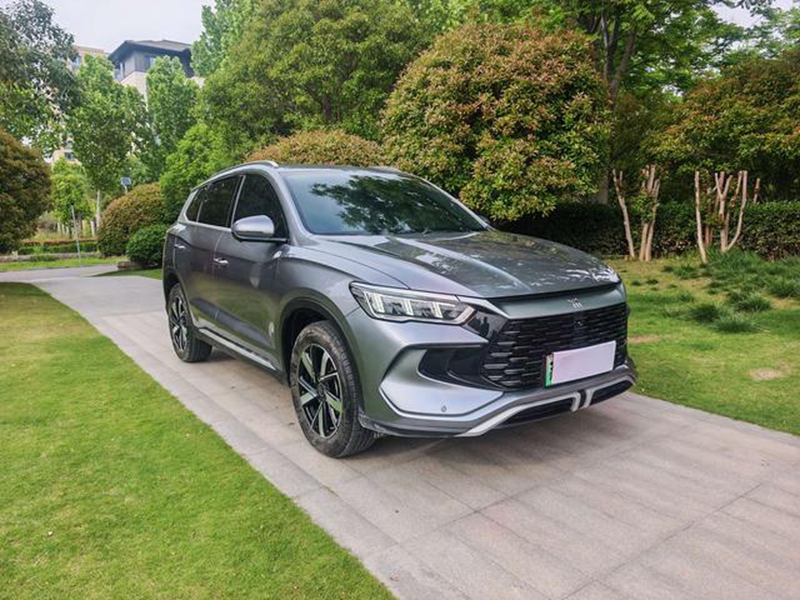 BYD Song Pro DM-i — подключаемый гибрид с минимальным расходом топлива